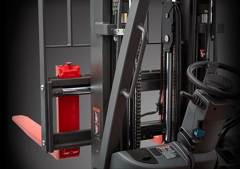 Raymond forklift integrated sideshift