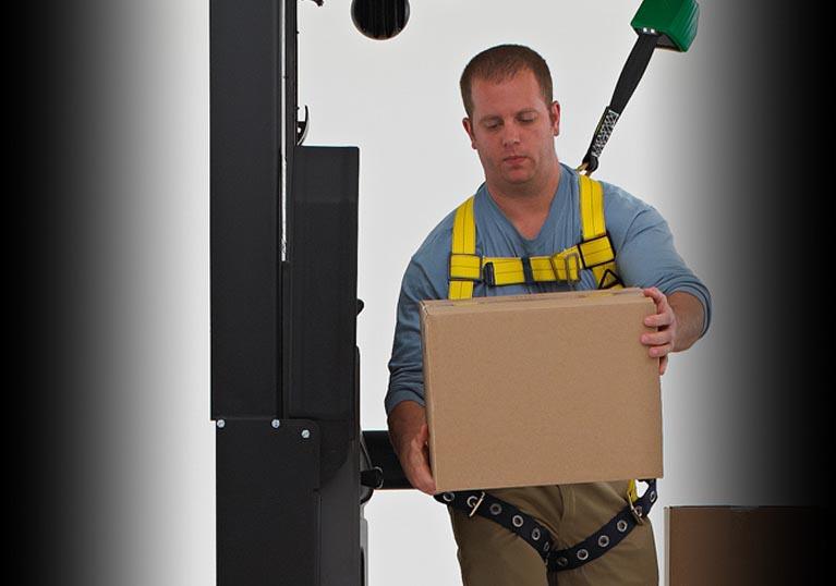 Raymond 5000 Series stock picker order picking window