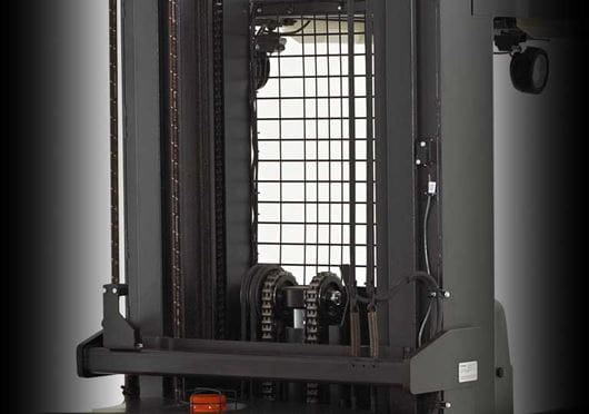 Raymond 5000 Series Orderpicker stock picker truck