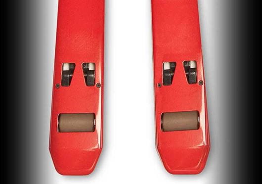 Raymond 8900 Riding Pallet Truck tapered forks