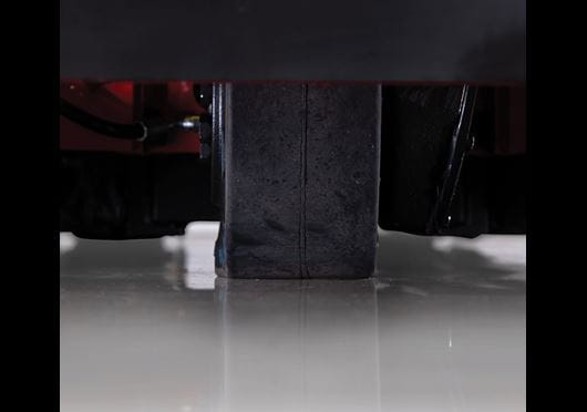 Raymond 8910 End Rider Pallet Truck Raymond 8910 End Rider Pallet Truck, center tire