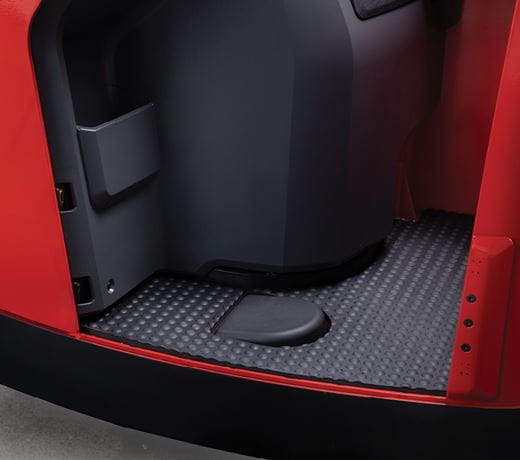 Raymond 8910 End Rider Pallet Truck Raymond 8910 End Rider Pallet Truck, floor pads