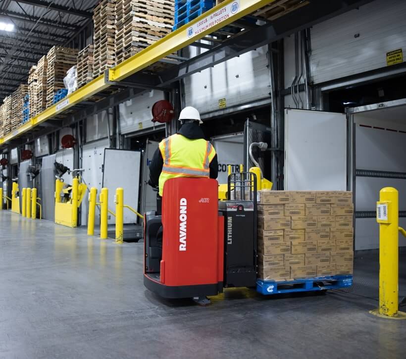 8910 Raymond End Rider Pallet Truck