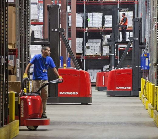 Raymond 9000 Series Swing Reach Truck Programmable Performance Feature